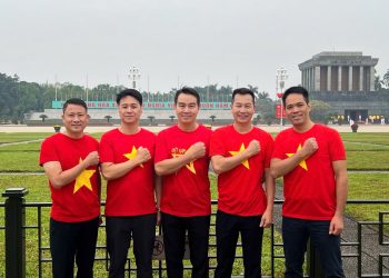 26 năm làm tiếp viên – Tôi vẫn chọn gắn bó với bầu trời