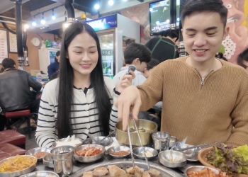 [VNA Where] Ghé quán nướng quen thuộc của người Hàn ở phố Hongdae