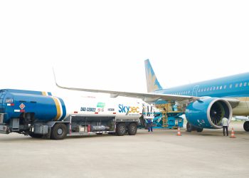Vietnam Airlines hành động thiết thực hưởng ứng Ngày Môi trường Thế giới (5/6)