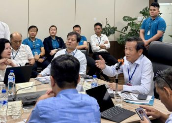 PTGĐ Đặng Anh Tuấn kiểm tra công tác phục vụ cao điểm hè tại sân bay Cam Ranh và Đà Nẵng