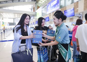Vietnam Airlines đồng hành cùng Bộ Công an tổ chức “Chuyến bay màu xanh – Vì bình yên cuộc sống 2025”