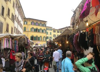 Tới Florence – đừng bỏ lỡ hoạt động mua sắm đồ da