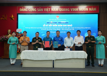 Vietnam Airlines triển khai đề án “Bình dân học vụ số”: Không ai bị bỏ lại phía sau trong hành trình số hóa