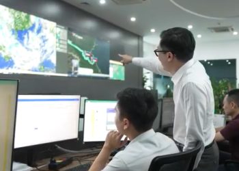 [VNA WHO] Những người giữ nhịp bay trong giông bão