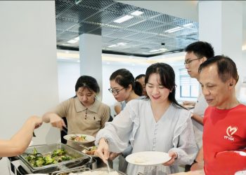 Ấm áp ‘Bữa cơm Công đoàn’ Khối cơ quan Vietnam Airlines