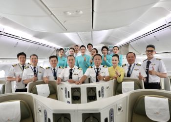 Chuyến bay của sự thăng hoa tình đồng chí, đồng nghiệp