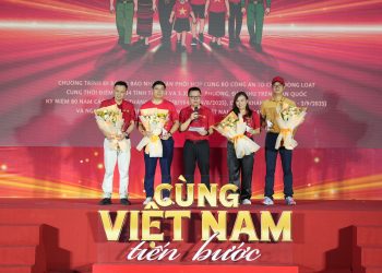 “Cùng Việt Nam tiến bước”, Vietnam Airlines gắn kết triệu trái tim