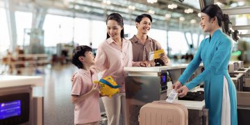 Vietnam Airlines và bài học từ Ritz-Carlton: Khi trải nghiệm xuất sắc bắt đầu từ bên trong