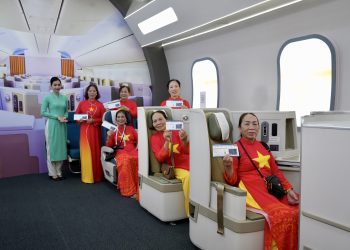 Vietnam Airlines tái hiện bầu trời với trải nghiệm bay sống động tại Triển lãm A80