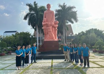 Chi bộ Phòng Kế toán – VPTCT về nguồn tại Phan Thiết: Hành trình thắp lửa truyền thống