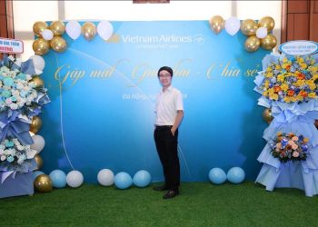 [Thư gửi người bạn Vietnam Airlines 20 năm sau] Bông sen vàng tỏa sáng nhất trên bầu trời thế giới