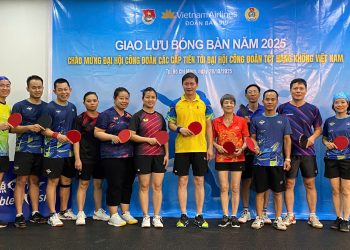 Đoàn bay 919 tổ chức giao lưu bóng bàn chào mừng Đại hội Công đoàn các cấp