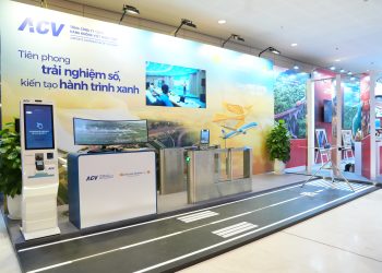 Vietnam Airlines tham dự triển lãm tại Đại hội Đảng bộ Chính phủ lần thứ I