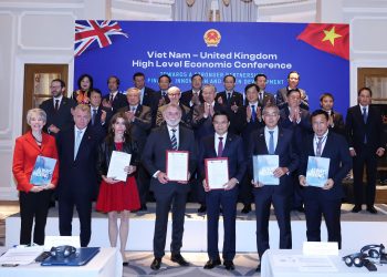 Vietnam Airlines tăng cường hợp tác chiến lược Việt – Anh, lan tỏa giá trị văn hóa và nhân ái