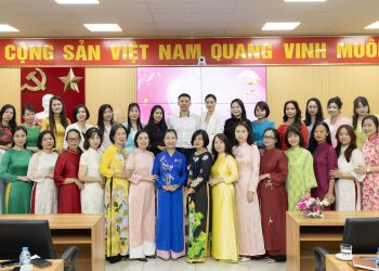 Phụ nữ công sở – nét đẹp từ phong cách đến tâm hồn