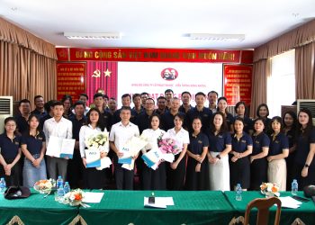 Lễ kết nạp và công nhận Đảng viên chính thức AITS: Dấu ấn chính trị 2025