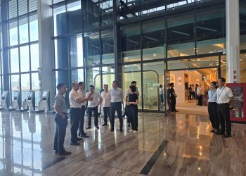 Chủ tịch HĐQT Vietnam Airlines khảo sát Check-in Lounge T3 Tân Sơn Nhất trước thềm khai trương