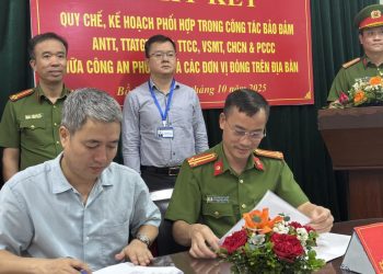 Vietnam Airlines và Công an phường Bồ Đề, Hà Nội ký kết quy chế phối hợp “5 trong 1”