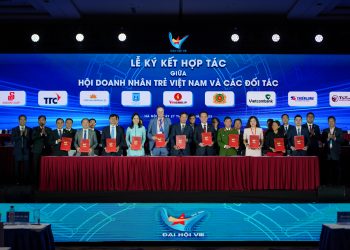 Vietnam Airlines ký kết biên bản ghi nhớ hợp tác với Hội Doanh nhân trẻ Việt Nam