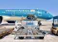 Vietnam Airlines vận chuyển miễn phí gần 20 tấn hàng hóa hỗ trợ vùng mưa lũ miền Trung sau 2 ngày