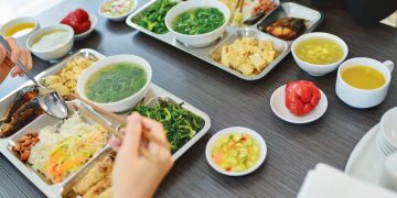 [Hôm nay ăn gì] 3 món “ăn là ghiền”, cực hao cơm ở Sky Lounge tuần này