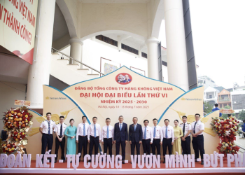 [Búa Liềm Vàng 2025] Xây dựng Đảng gắn với mục tiêu “nâng tầm dịch vụ Vietnam Airlines”