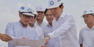 Lãnh đạo Vietnam Airlines làm việc với Cảng hàng không Quốc tế Long Thành, chuẩn bị cho chuyến bay kỹ thuật đầu tiên