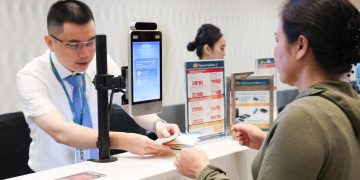 Liên kết ứng dụng VNeID và Vietnam Airlines: Hành khách dễ dàng mua vé và làm thủ tục check-in online