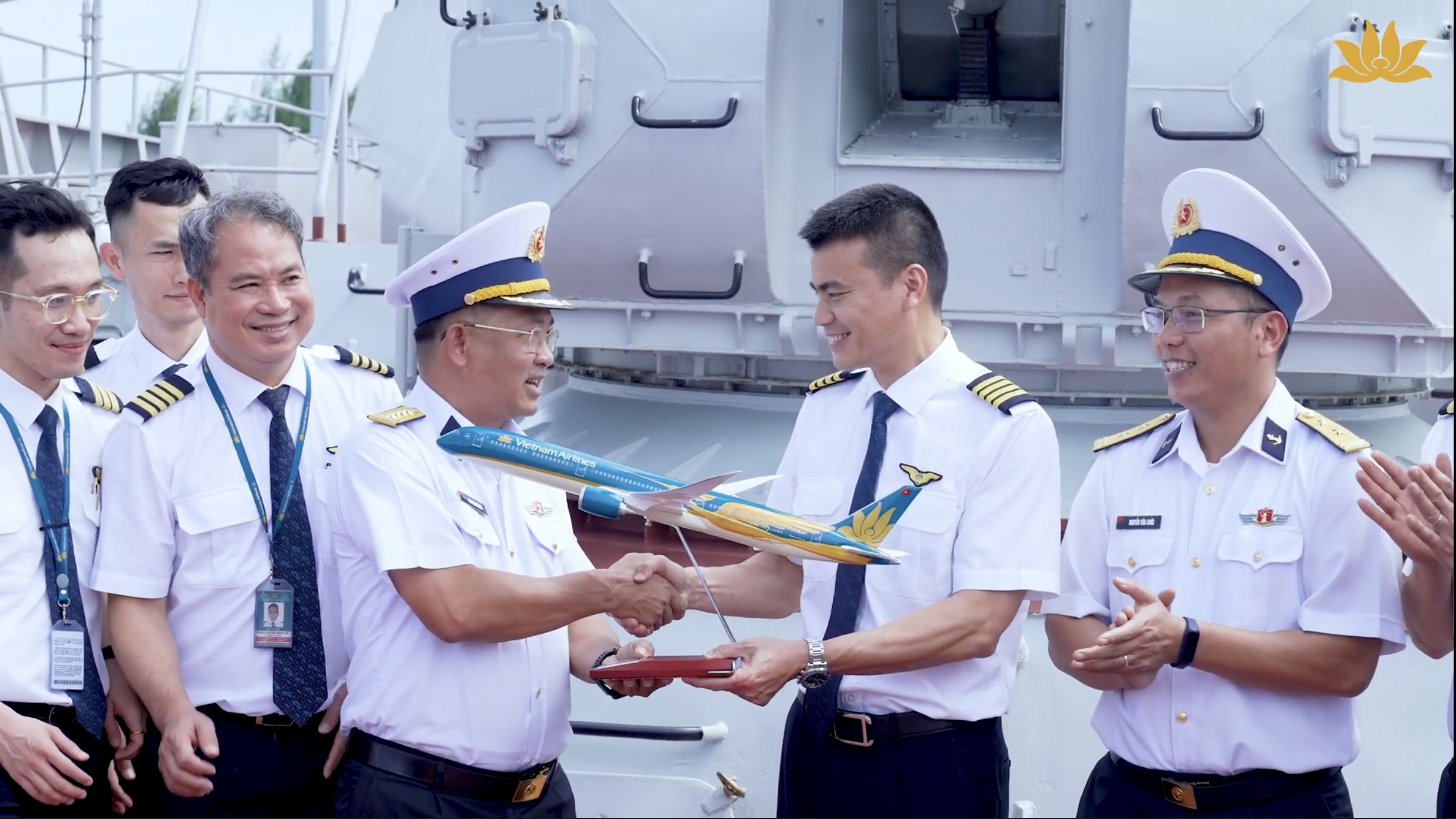 Ảnh màn hình 2025-12-04 lúc 15.22.47