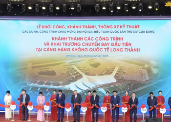 [VNA What] Vietnam Airlines thực hiện chuyến bay chở khách đầu tiên tại Sân bay Long Thành