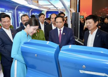 Vietnam Airlines nhận Bằng khen của Thủ tướng vì thành tích xuất sắc trong chuyển đổi số quốc gia