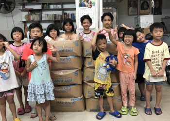 Vietnam Airlines chuyển giao hơn 7,7 tấn thực phẩm trong chương trình hợp tác với VietHarvest