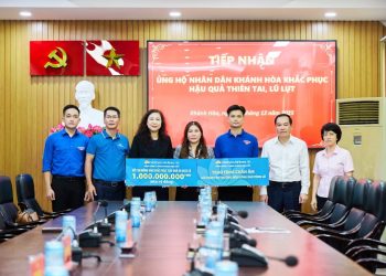 Vietnam Airlines tiếp tục ủng hộ 1 tỷ đồng và 2.000 chăn ấm hỗ trợ người dân tỉnh Khánh Hòa bị ảnh hưởng bởi mưa lũ