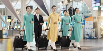 [Búa Liềm Vàng 2025] Sự gắn bó giữa Đảng với nhân dân, trong đó đội ngũ tiếp viên Hàng không là cầu nối lan tỏa hình ảnh người lao động hàng không đến cộng đồng