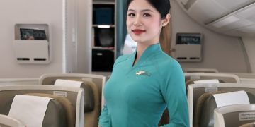 Khách hàng gửi thư khen tiếp viên Vietnam Airlines: Tinh tế từ những điều nhỏ nhất