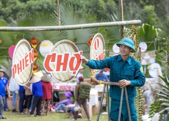 Gieo mùa xuân trên non