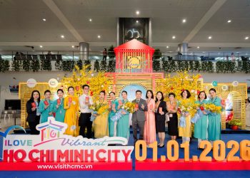 TP. HCM chào đón những hành khách đầu tiên năm 2026 trên chuyến bay của Vietnam Airlines