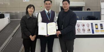 Phó Trưởng Chi nhánh Vietnam Airlines tại Hàn Quốc vinh dự nhận Thư khen từ Quốc hội Hàn Quốc