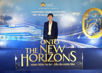 Ba mươi mùa xuân trên sân đỗ: Người đội phó lặng thầm giữ nhịp những chuyến bay ngày Tết