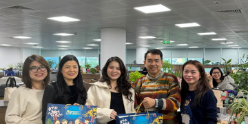 Ban Kiểm toán nội bộ tổ chức tặng quà Tết Bính Ngọ năm 2026 cho NLĐ