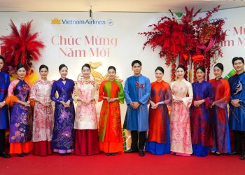 Tà áo mùa xuân và khát vọng vươn xa của Vietnam Airlines