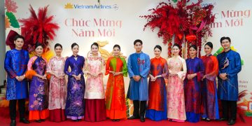 Tà áo mùa xuân và khát vọng vươn xa của Vietnam Airlines