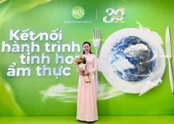 “Người gác cổng” vị Tết trên mây