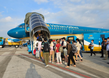 Chuyến bay Công đoàn: Nối gần dặm dài thương nhớ