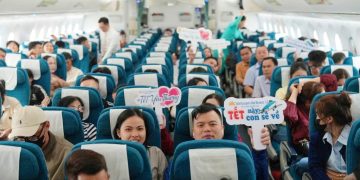 Vietnam Airlines phối hợp Tổng liên đoàn Lao động Việt Nam đưa người lao động về quê đón Tết