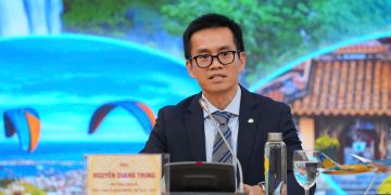 Phó Tổng Giám đốc Vietnam Airlines: “Hành trình của hành khách bắt đầu từ website”