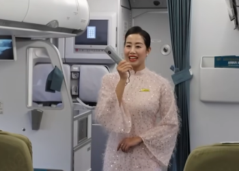 Giao thừa trên bầu trời – Đoàn viên khi chạm đất