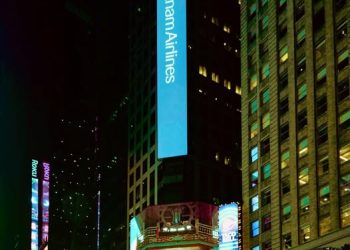 30 giây tại Times Square: khi một khoảnh khắc trở thành cả một chiến dịch