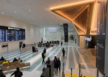 Aviation News 19/3: Sân bay Fukuoka đạt chứng nhận “Sân bay khu vực 5 sao” từ Skytrax