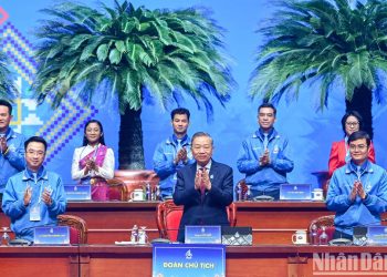 [Báo Nhân dân] Thanh niên với tương lai đất nước